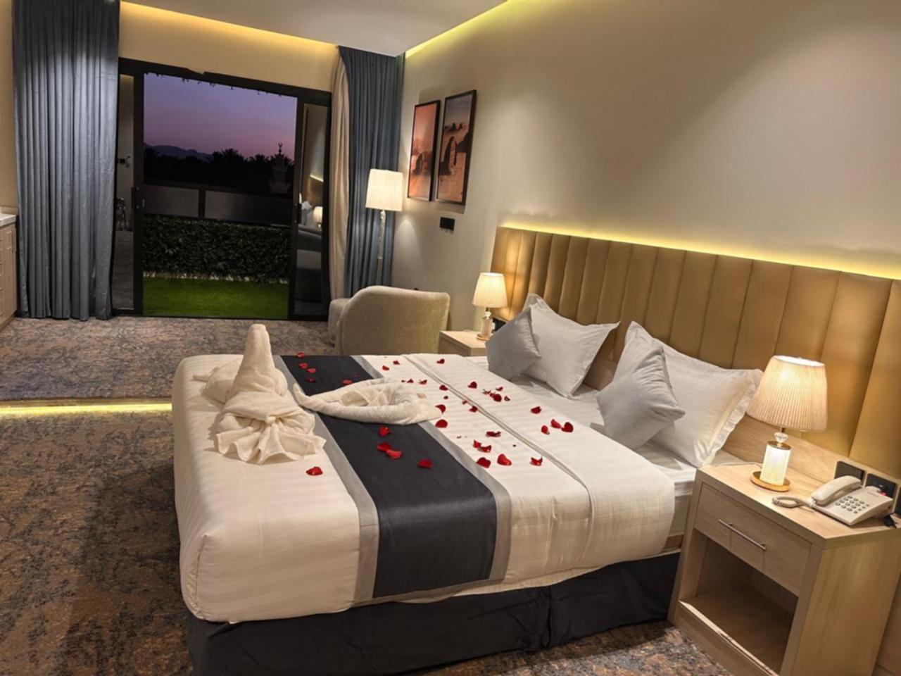 Golden Sayf Alula Hotell Al-'Ula Rum bild