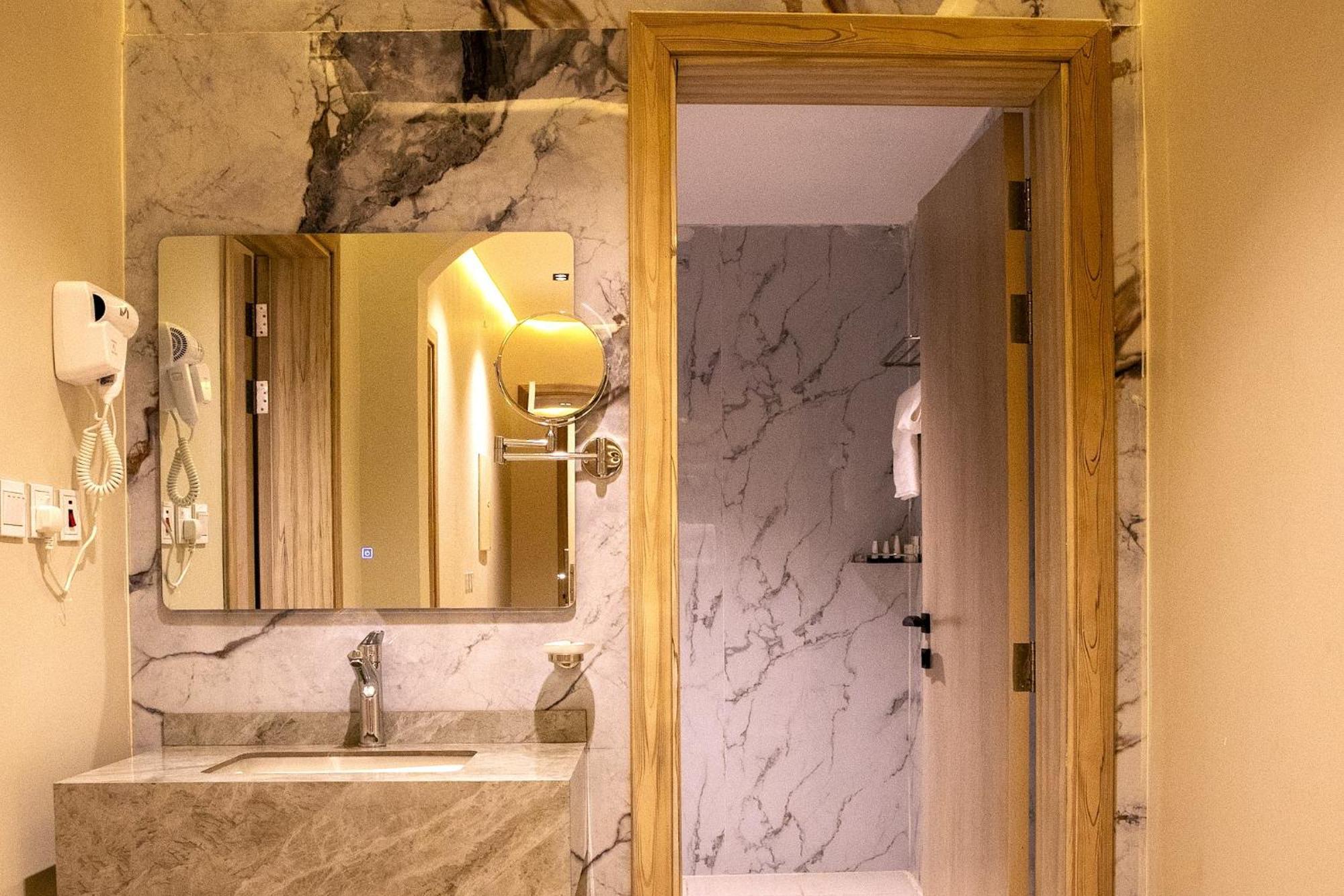 Golden Sayf Alula Hotell Al-'Ula Exteriör bild